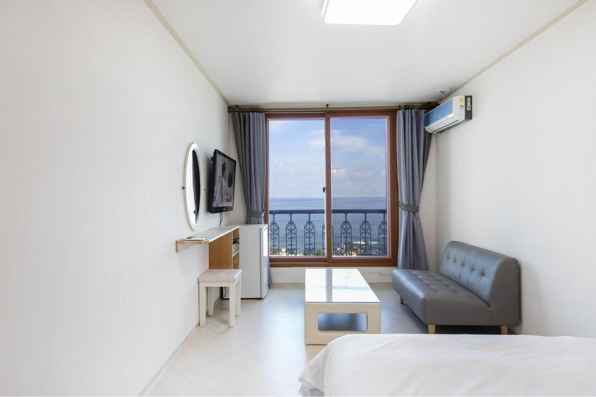 Gangneung Lohas Pension Экстерьер фото